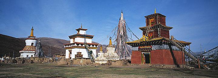 《最终幻想16》主角克莱夫介绍 罗萨利亚公国王子